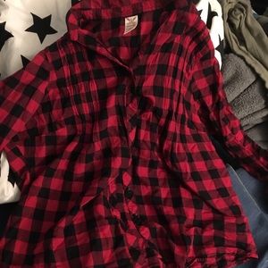 Red and black plaid light wright button up